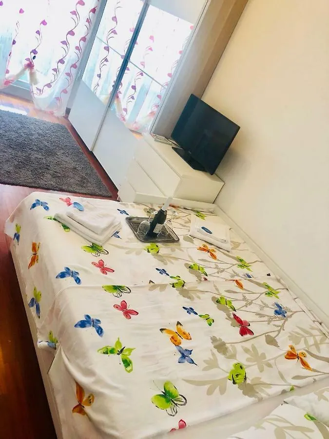 Zen Studio Apartment Mestre 0*,