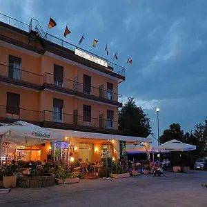 Primavera Szálloda